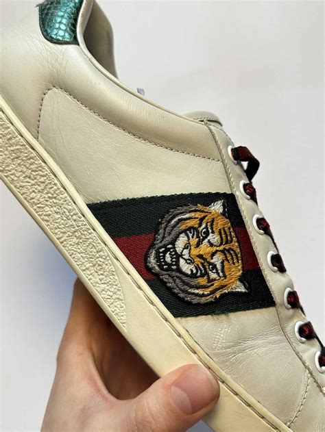 Buy Gucci Ace Embroidered 'Tiger' .